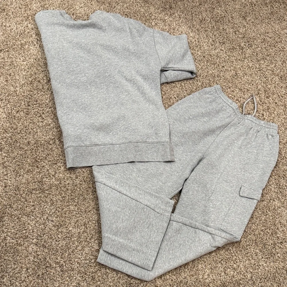 Old Navy Gray Sweatshirt and Joggers Set - Picture 8 of 9